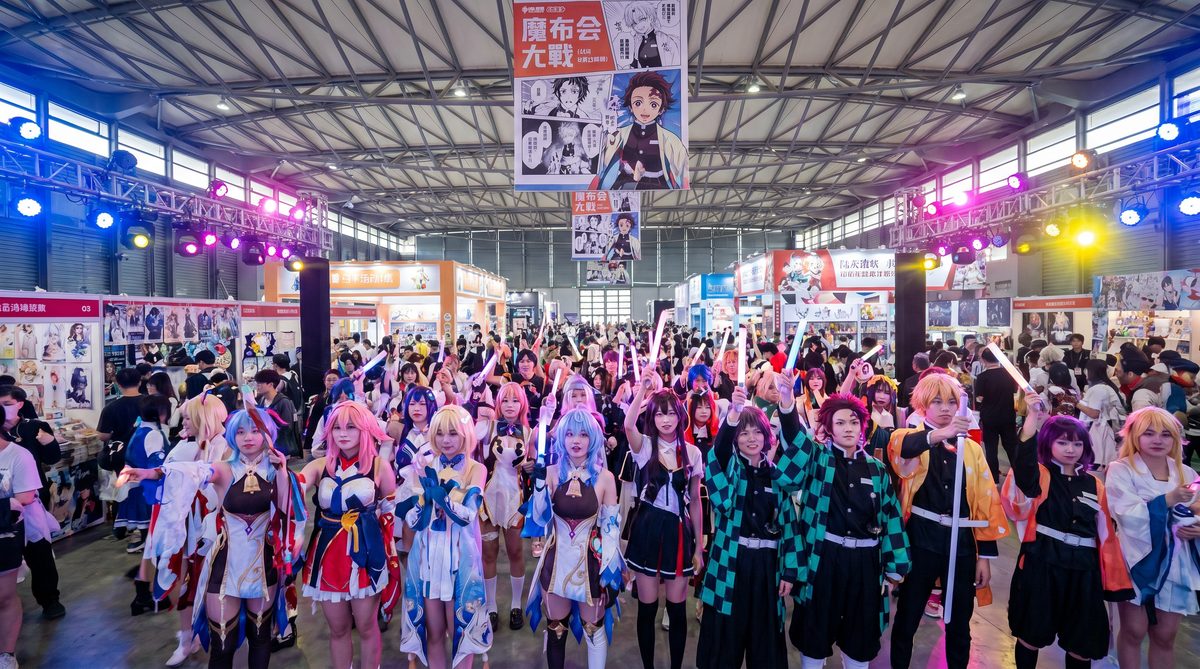 熟女少妇动漫cosplay视频
